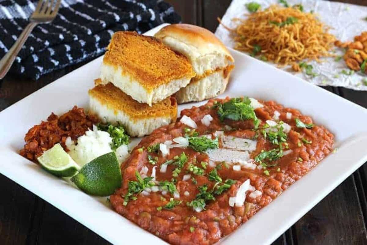 Spice It Up: Delicious Pav Bhaji Variations To Try Now